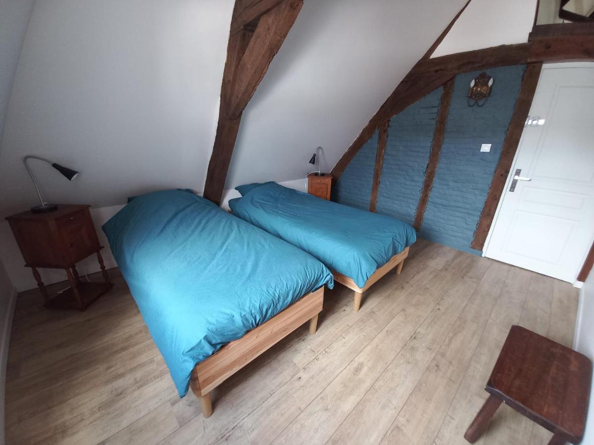 Le Gite Des Geants Le Quesnoy  Kültér fotó